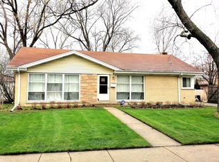 145 Millbrook Ln, Wilmette, IL