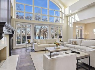 10 Gideons Point Rd, Tonka Bay, MN 55331