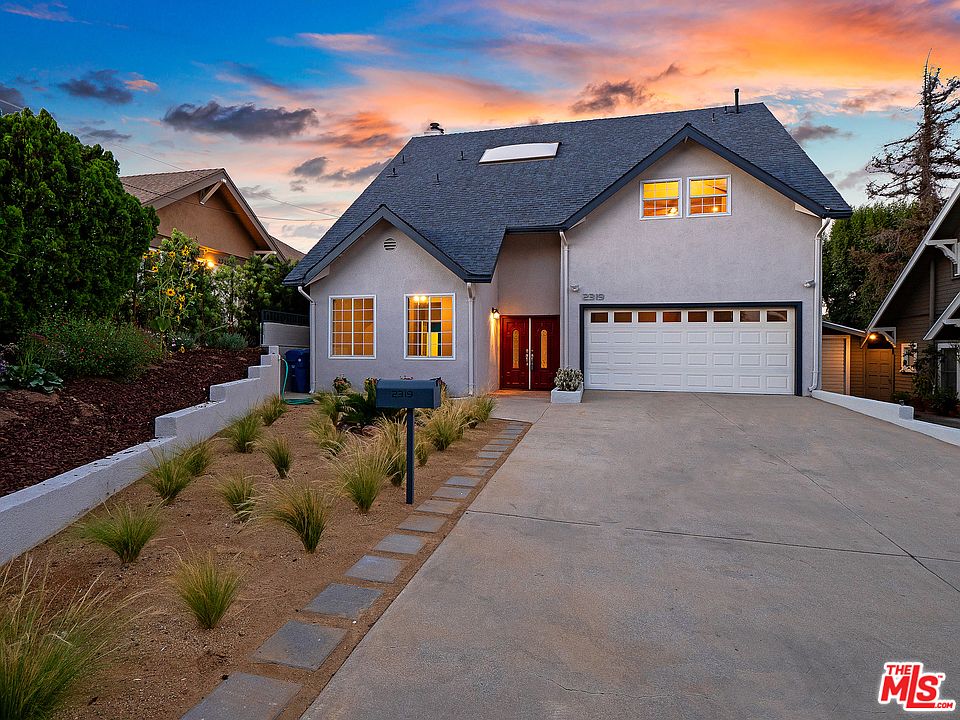 1st image of 2319 Cove Ave