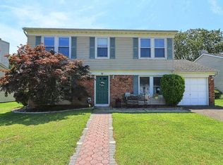 11 Bayside Ave, Barnegat, NJ 08005