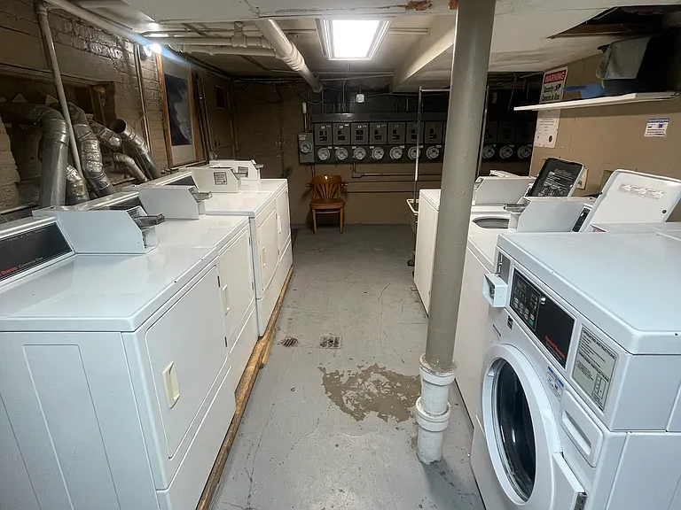 4518 W George St #1 — Photo 14