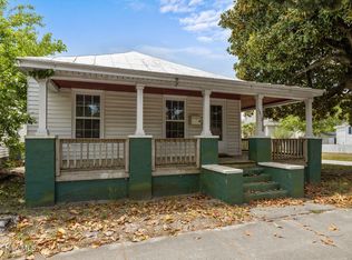 1813 Arendell St, Morehead City, NC 28557