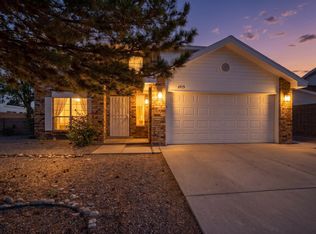 6915 Eastford Pl NW, Albuquerque, NM 87114