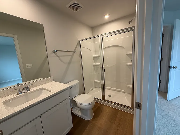 130 Saxon St — Photo 14