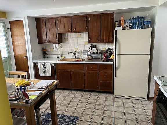 5th image of 3080 Wakefield Dr