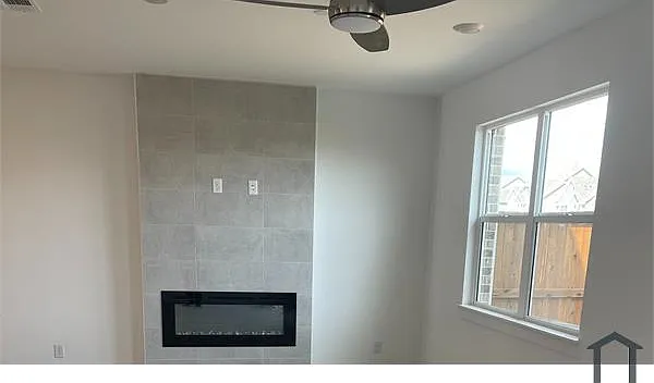 715 Tower Rd — Photo 4