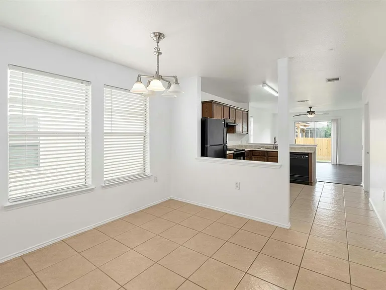 12409 Sky Harbor Dr — Photo 11