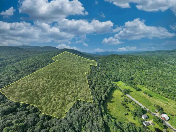 613 Mayhew Turnpike #227-024 & 227-023, Plymouth, NH 03264