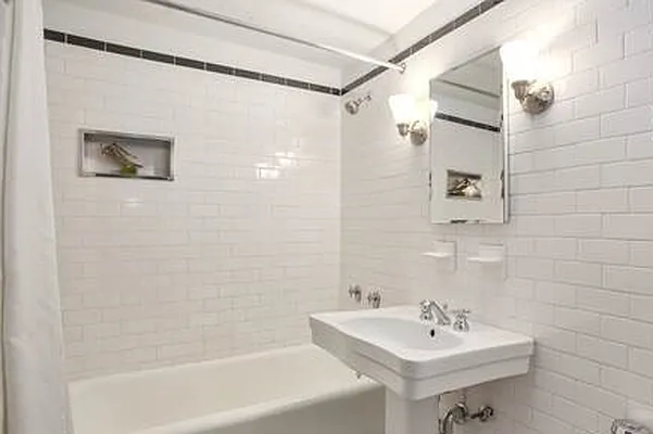 Rented by Douglas Elliman | media 38