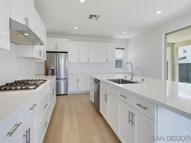 1124 Camino Levante — Photo 11
