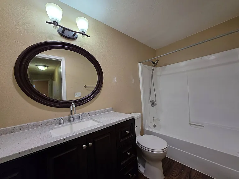 404 Belle Ave #2 — Photo 16