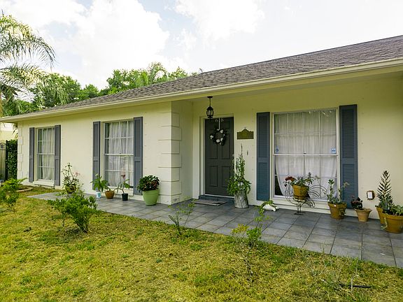 4th image of 618 Valley Hill Dr