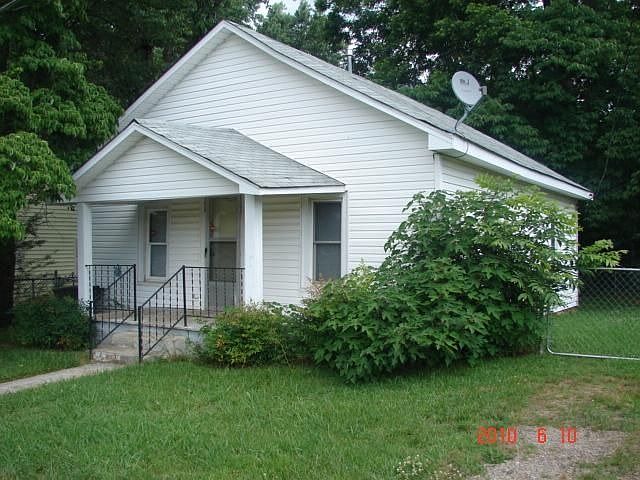 1st image of 224 Deaton St