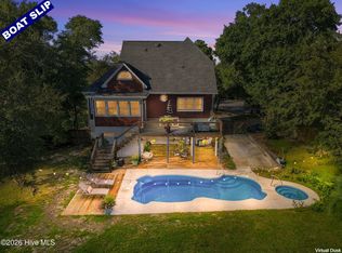 8609 Shipwatch Drive, Wilmington, NC 28412