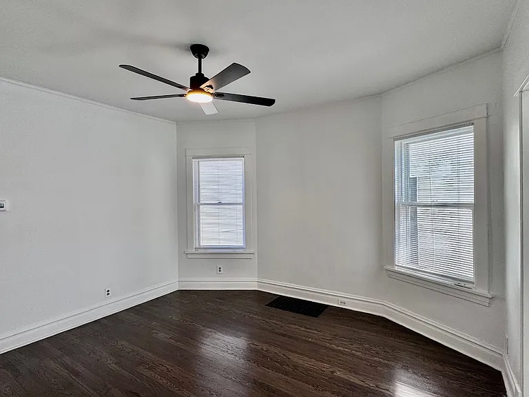 2047 N Lavergne Ave #1 — Photo 6