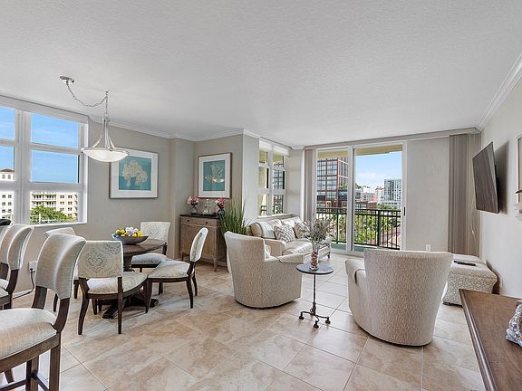 3rd image of 403 S Sapodilla Avenue S #605