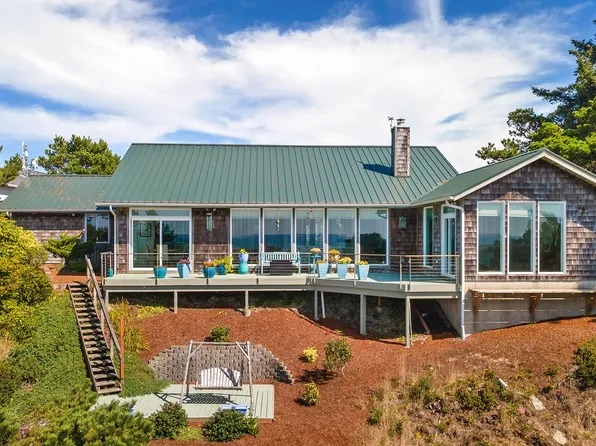 53 Shoreline Dr, Florence, OR 97439