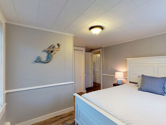 2nd image of 4 Odessa Ave #2