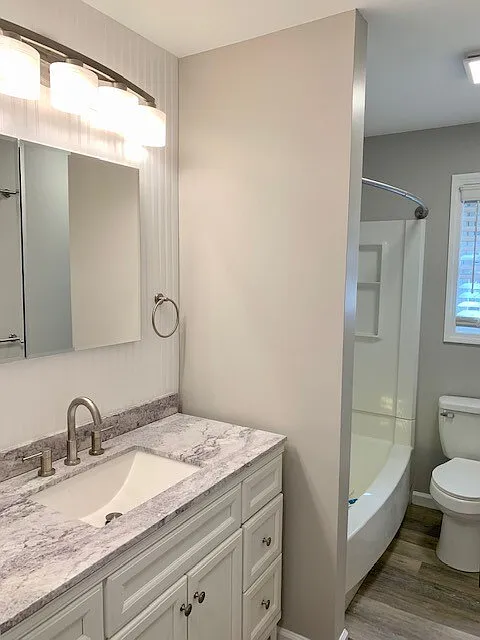 42 Carol Avenue - E — Photo 3