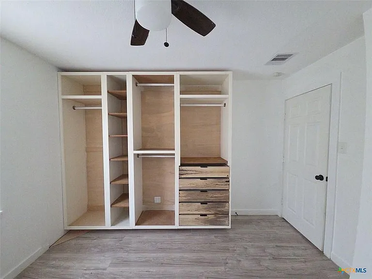 1315 Estes Dr — Photo 10