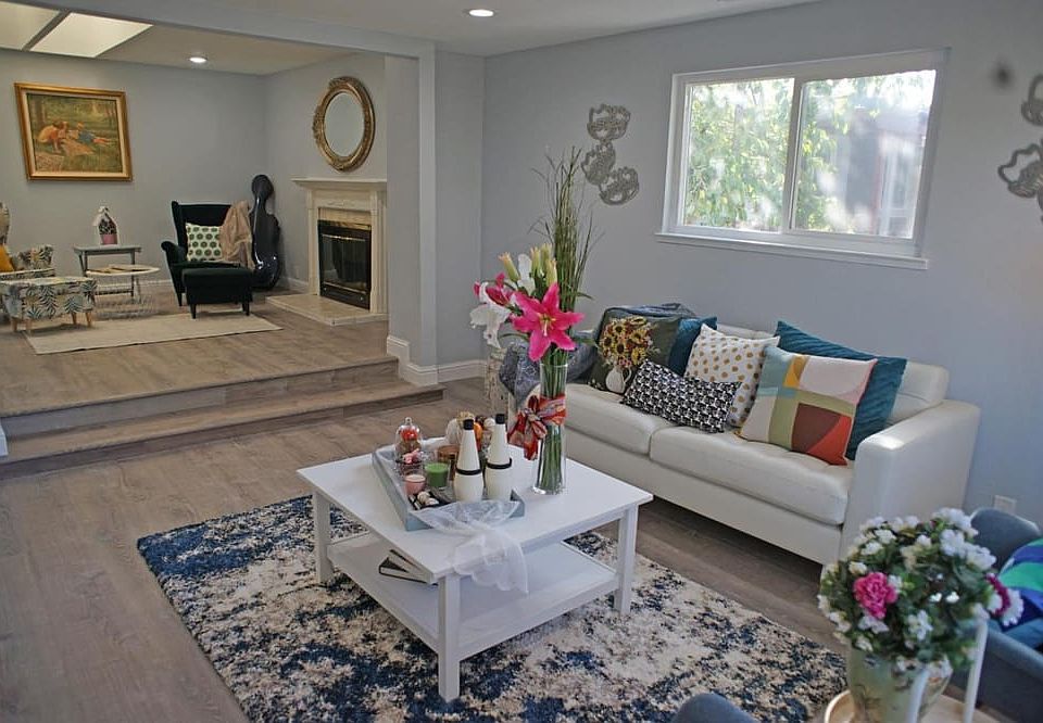 1st image of 378 Spring Valley Ln