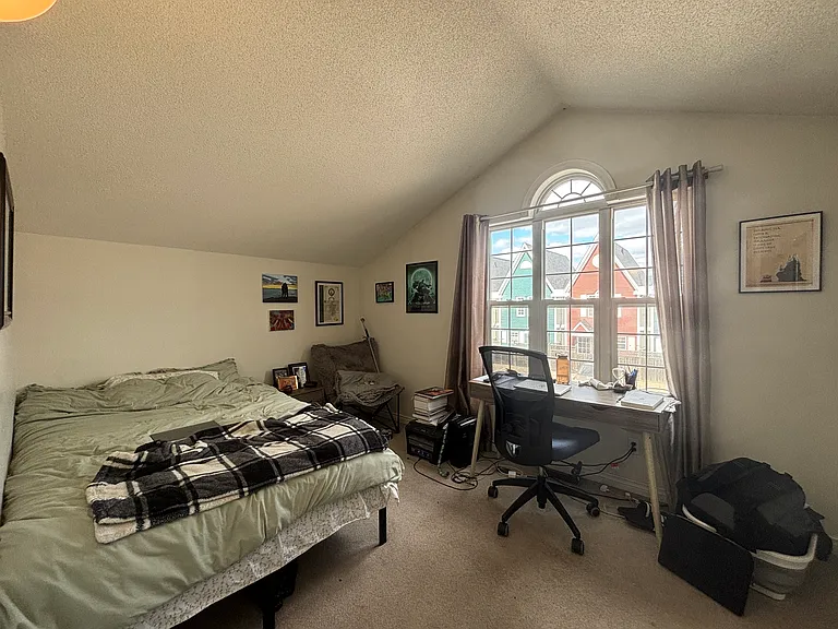 16 Frederick Ln — Photo 4