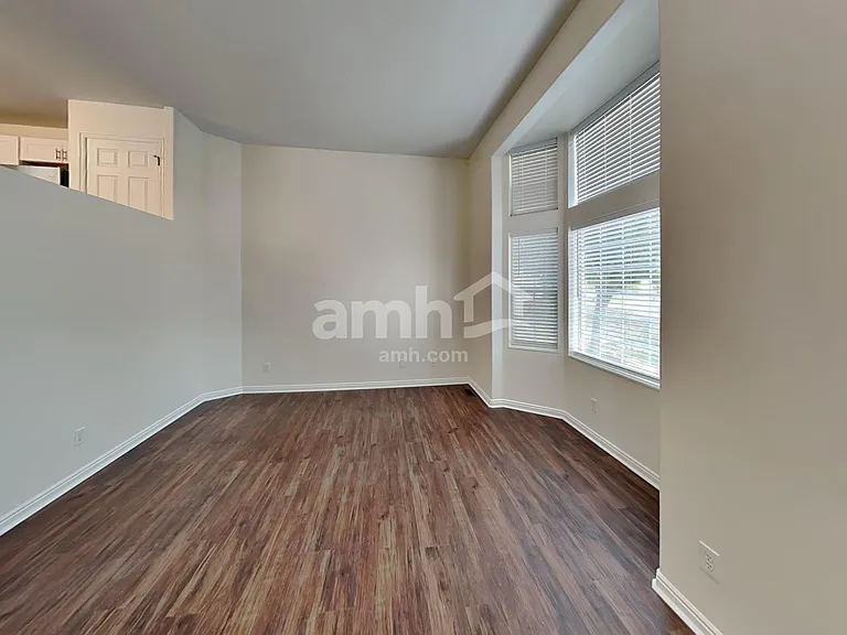 3327 N 1050 E — Photo 6
