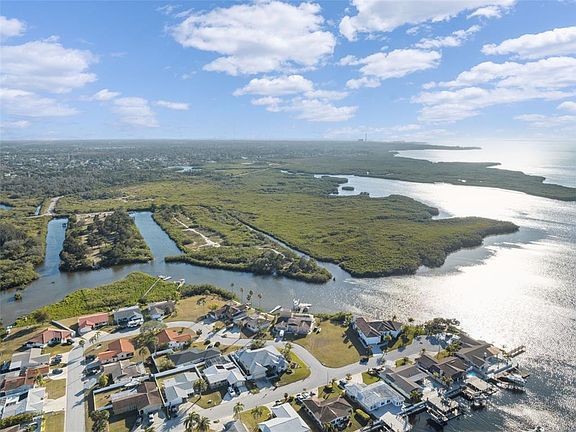 5th image of 3982 Rudder Way #27