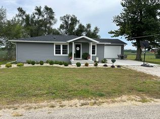 5813 Schafer Rd, Fulton, IL 61252