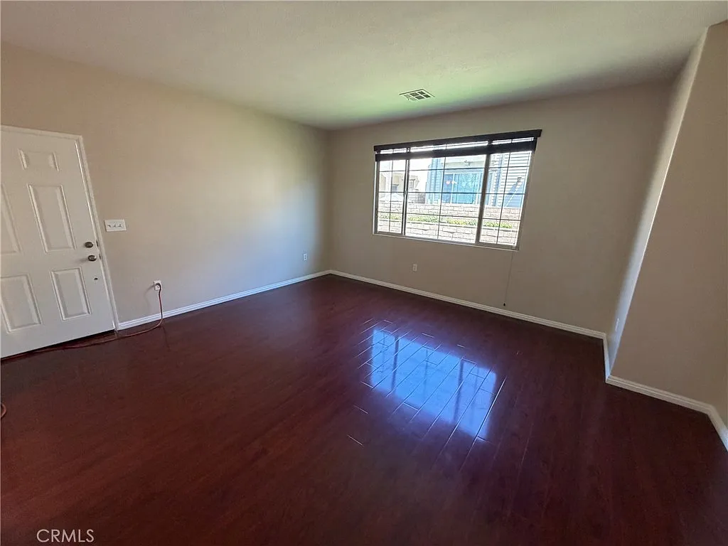 4 bed, 2.5 bath, 1967 sqft, $3,495 — Photo 4