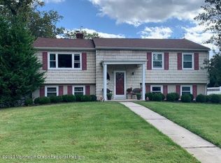 55 Robbins St, Brick, NJ 08724