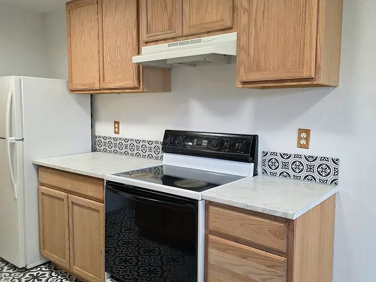 1150 Sunset Blvd NE #116 — Photo 15
