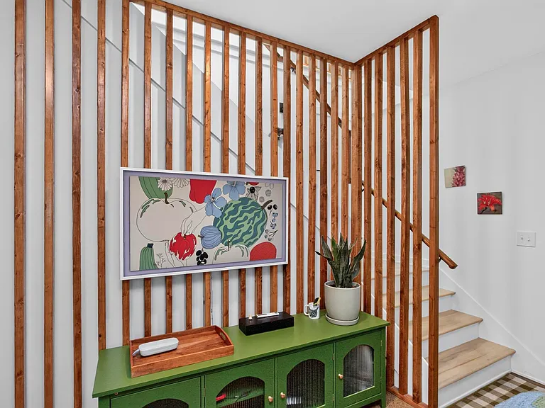 811 S 12th St — Photo 34