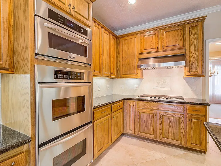 17323 Jackson Pines Dr — Photo 10
