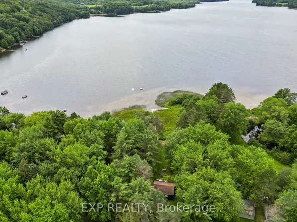 1039 Wonder Beach Rd, Muskoka Lakes, ON P0B 1M0