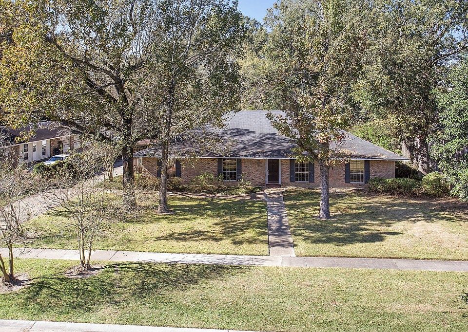 2nd image of 3750 Drusilla Dr
