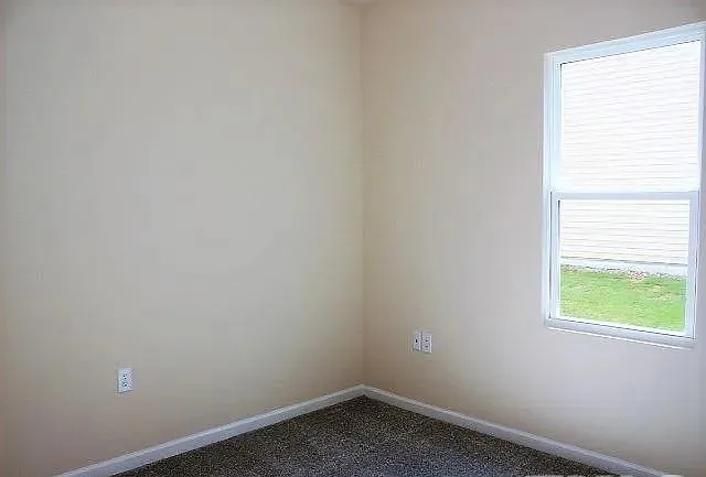 2076 Hosel Ln — Photo 17