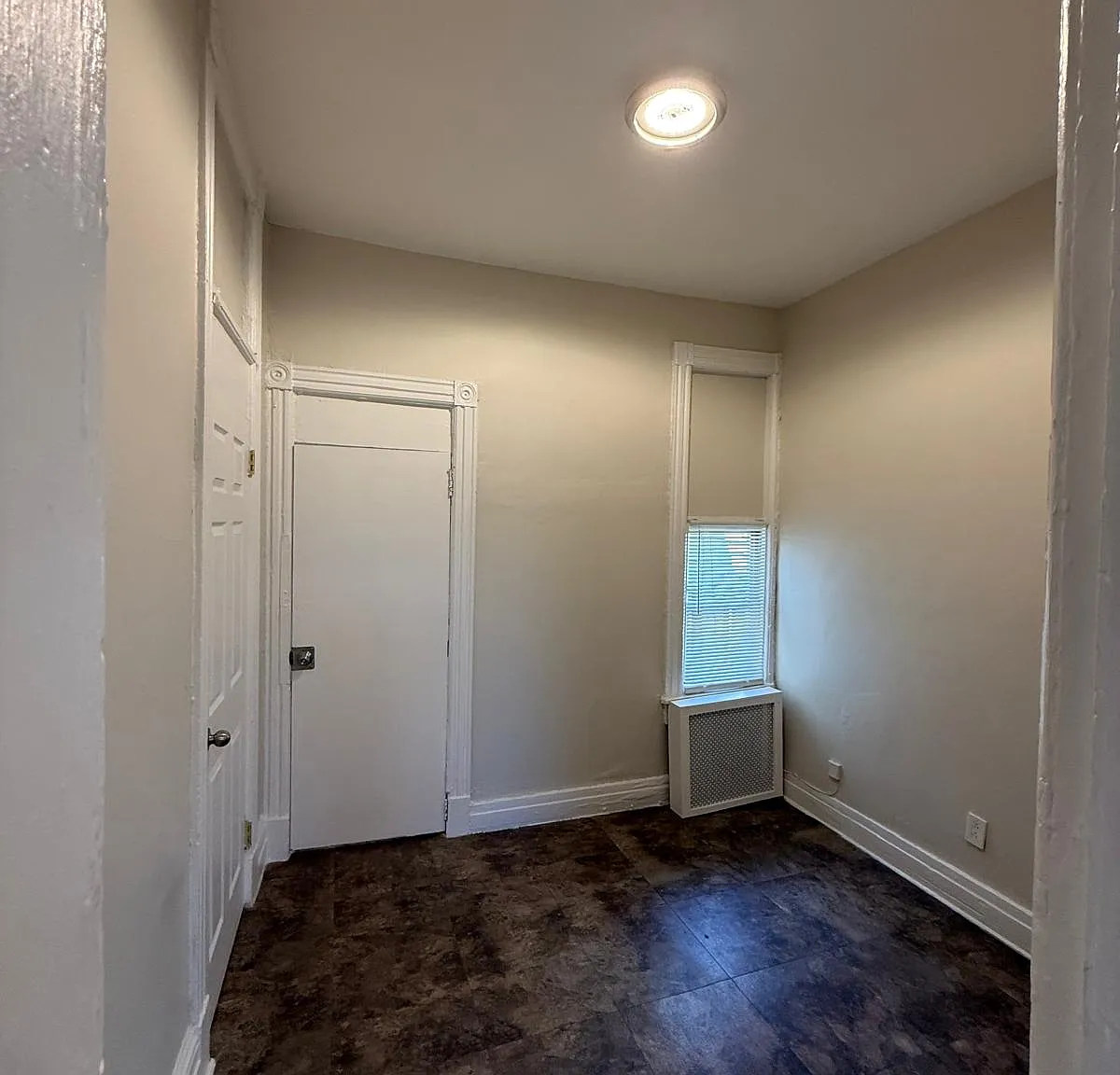 Studio, 400 sqft, $1,275 — Photo 3