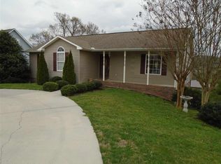 121 Oakleaf Cir, Jefferson City, TN 37760