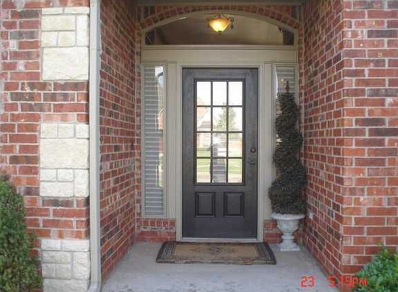 Home for Sale in Edmond, Oklahoma $326,500