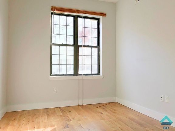 5th image of 1361 Greene Ave #L1