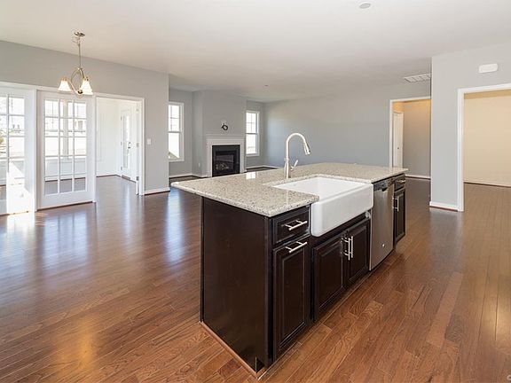 5th image of 4664 Vanner Ln #1L-II