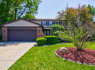 1223 E Carpenter Dr, Palatine, IL 60074
