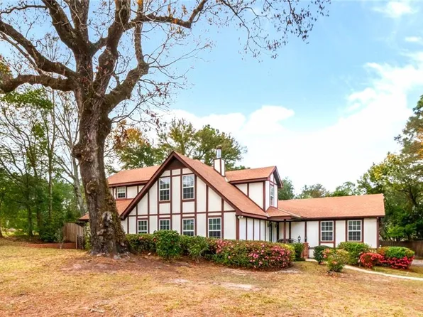 7770 Country Squire Dr, Mobile, AL 36695