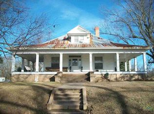 370 Utah St, Avery, TX 75554