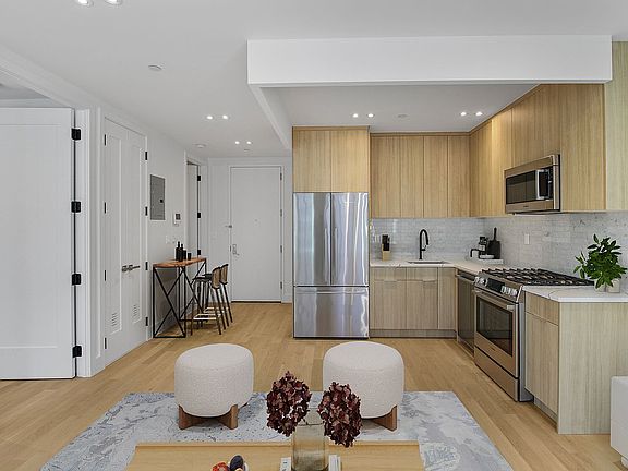 3rd image of 820 Classon Ave #2F