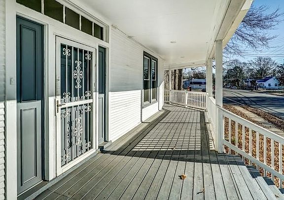 2nd image of 2301 Harwood St
