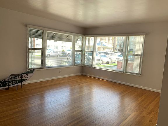 5th image of 30 N Alboni Place Bonito Ave #25-101