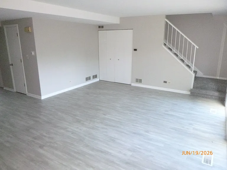 1529 Crab Tree Dr — Photo 4