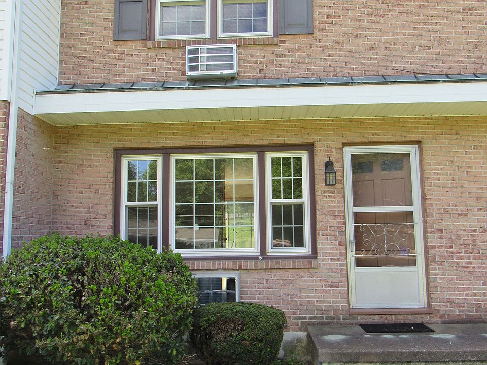 1st image of 1020 Stonybridge Dr